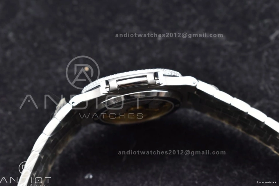 Dial A 5711 TWF Bracelet Diamonds Bezel Full on & 911 SoftTouch Diamonds Nautilus SS 0909